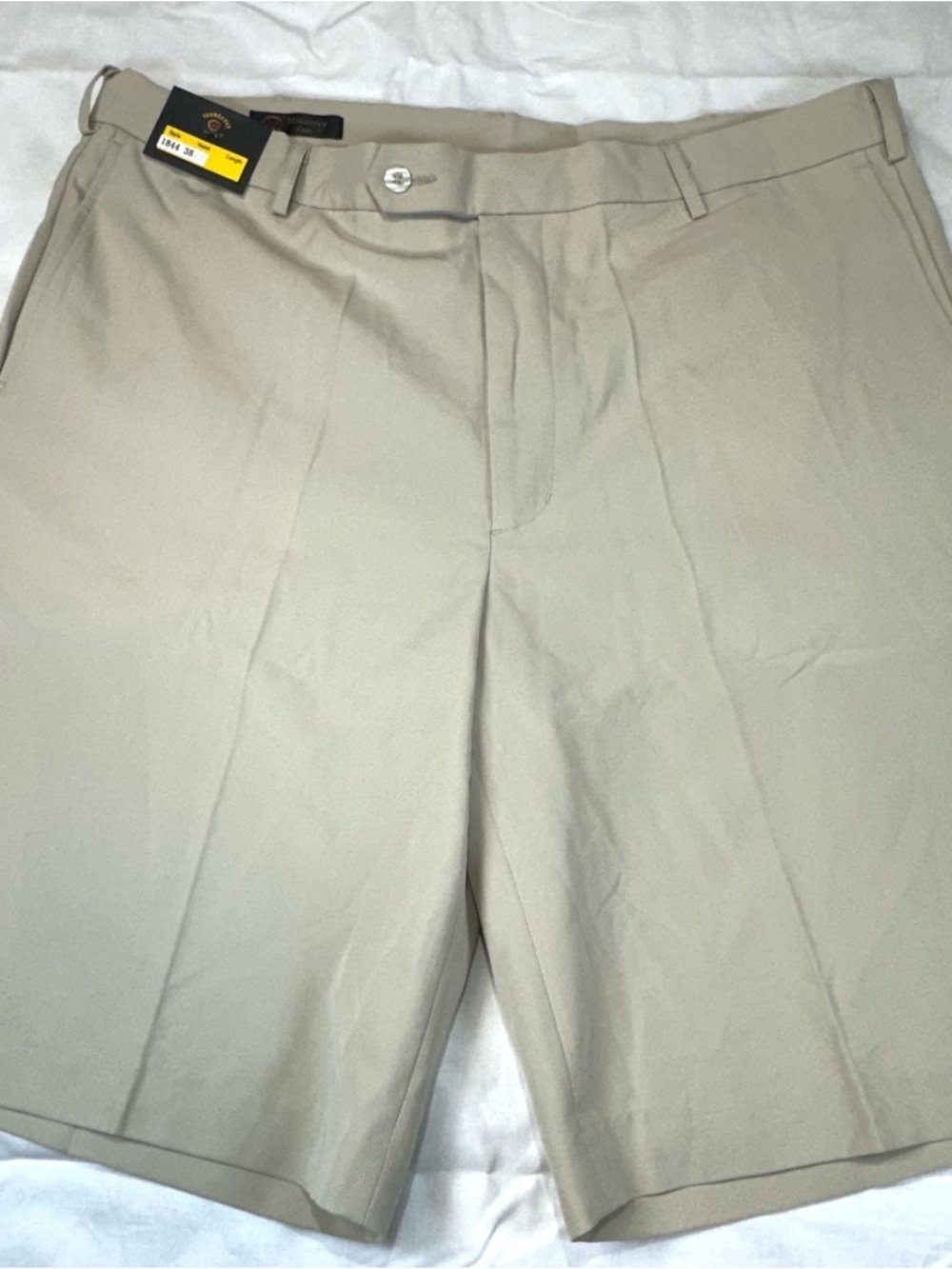Monterey Club Men's Classic Khaki Flat-Front Golf Shorts NWT